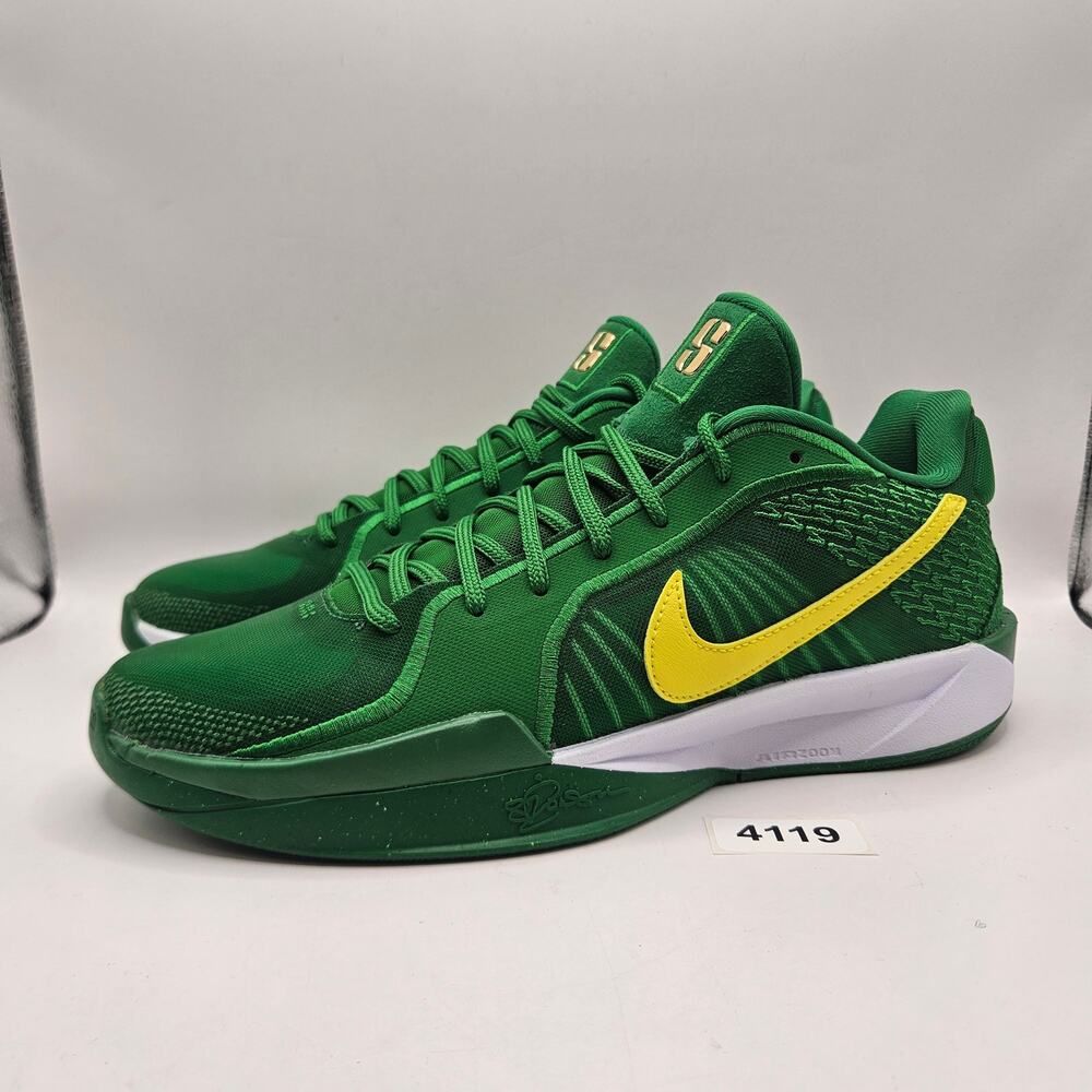 NIKE WOMEN'S 10 SABRINA 2 OREGON LOW TOP MESH BASKETBALL SHOES APPLE GREEN NWOB
